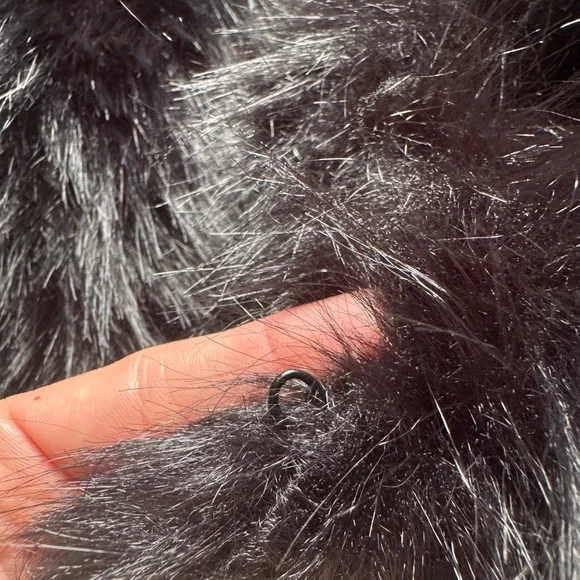 Gianni Bini Black Shaggy Faux Fur jacket - Picture 5 of 5